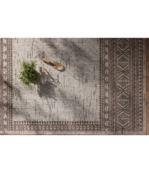 Loloi Easton Coffee / Dove ESN-01 2ft.-3in. X 3ft.-9in. Rect. Rug