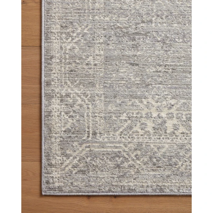 Loloi Indra Silver / Ivory 5' x 7'-10" Area Rug
