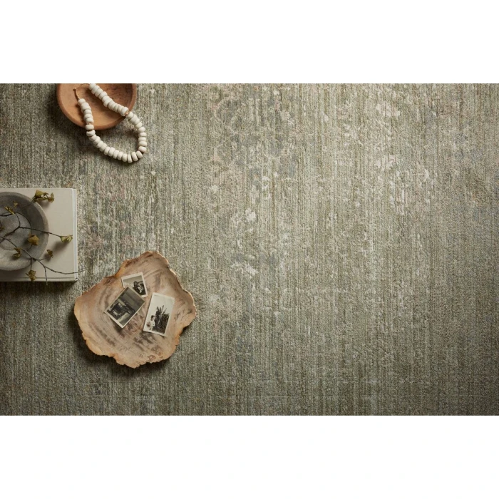 Loloi Indra Sage / Natural 2'-6" x 8'-0" Runner Rug