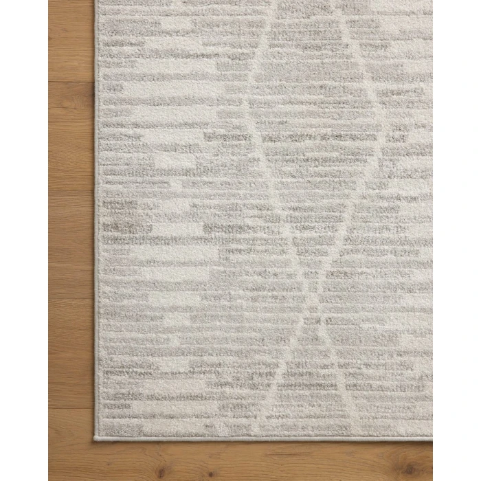 Loloi II Kamala Ivory / Silver 5'-3" x 7'-9" Area Rug