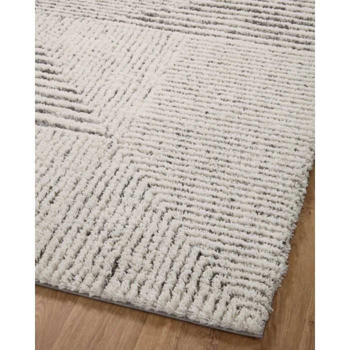 Loloi Levitt Shag Ivory / Grey 2'-7" x 7'-6" Runner Rug