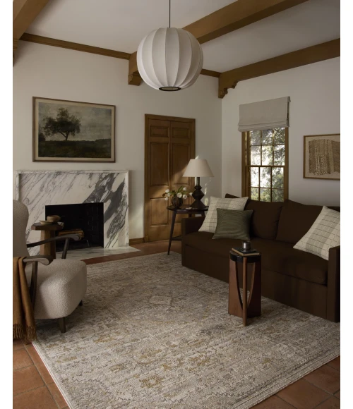 Loloi Milena Ivory / White MLE-09 4ft.-0in. x 10ft.-0in. Rect. Rug