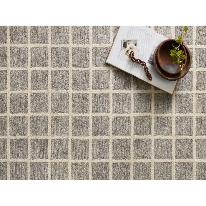 Chris Loves Julia x Loloi  Polly POL-05 Slate / Ivory 18" x 18" Sample Area Rug