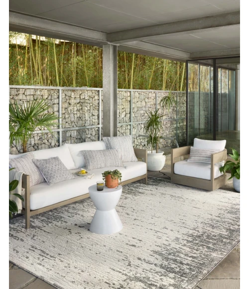 Loloi II Rainier RAI-01 Ivory / Grey 7'-10" x 10'-10" Area Rug