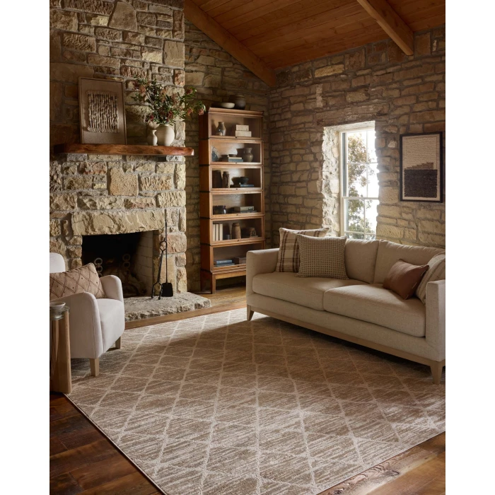 Loloi Townes Pebble / Beige TOW-01 2ft.-3in. X 3ft.-9in. Rect. Rug