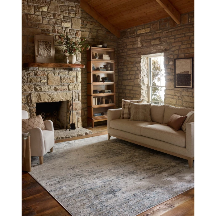 Loloi Townes Ivory / Sky TOW-04 6ft.-7in. X 9ft.-2in. Rect. Rug