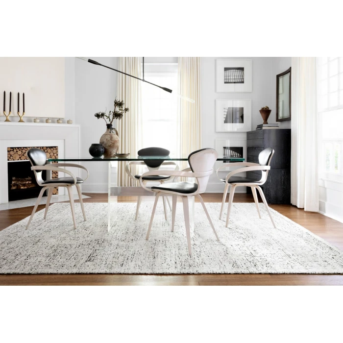 Loloi Vestige White / Black VQ-01 4ft. X 6ft. Rect. Rug
