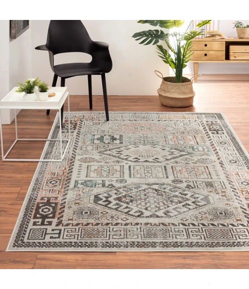LR Home ANTIQUITY 81474 Cream/ Brown 5'-3" X 7'-10 Rect. Rug