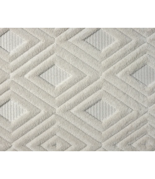 LR Home Atlas 82412 Ivory 5'0" X 7'0 Rect. Rug