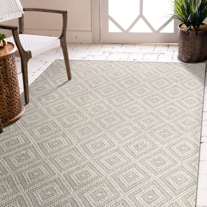 LR Home Bergen Ivory 03438 7 ft. 9 in. X 9 ft. 9 in. Rect. Rug