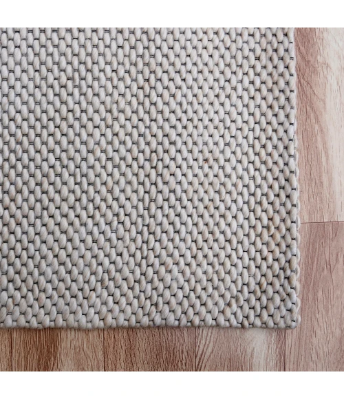 LR Home Bergen 3440 Beige 2' X 3' Rect. Rug