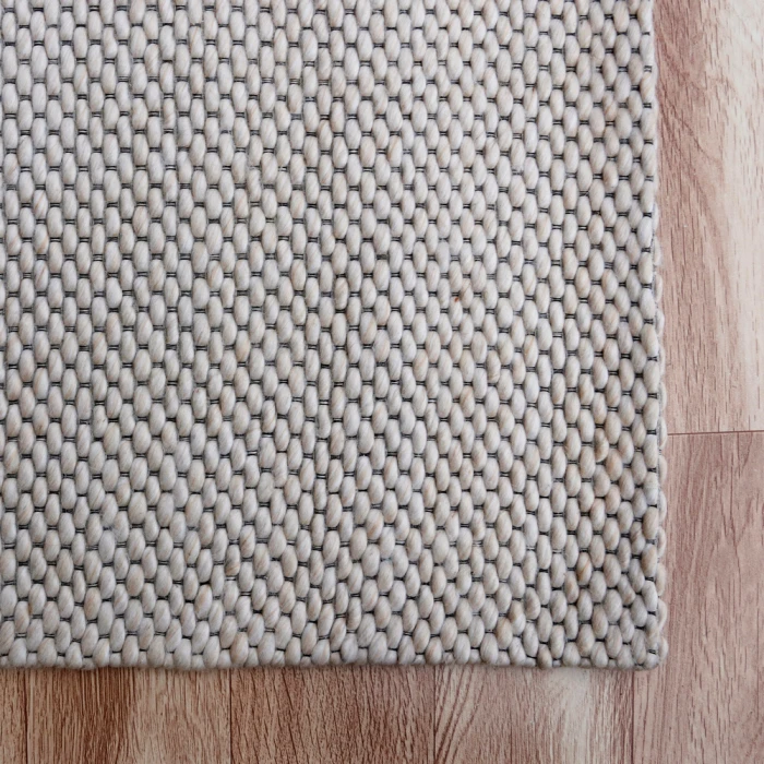 LR Home Bergen Beige 03440 5 ft. X 7 ft. 9 in. Rect. Rug