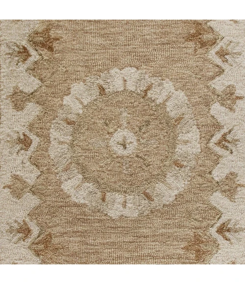 LR Home BELLA ROSE 21706 Beige 2'-3" X 6'-9 Rect. Rug