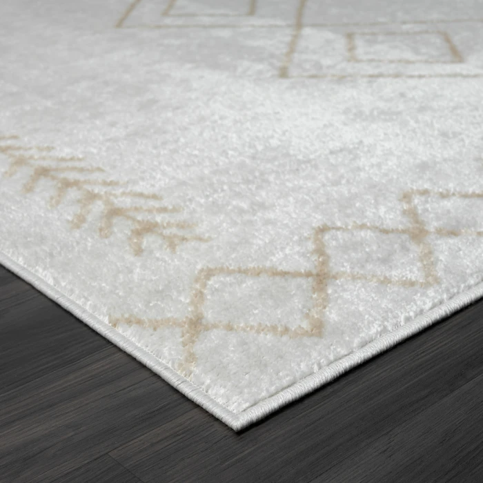 LR Home Calgary 82278 Beige/ Gray 7'9" X 9'9 Rect. Rug