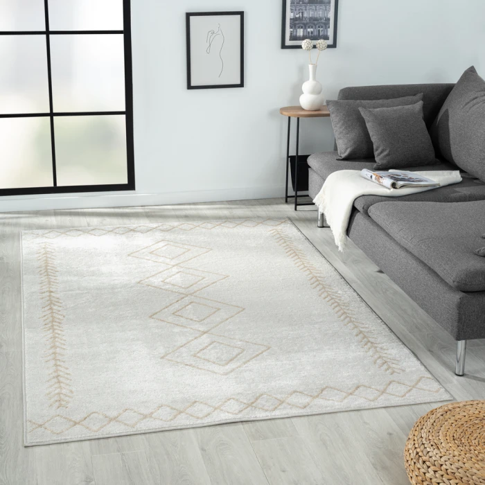 LR Home Calgary 82278 Beige/ Gray 7'9" X 9'9 Rect. Rug