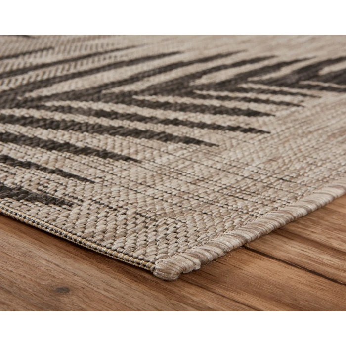 LR Home CAPTIVA 81016 Beige/ Black 1'10" X 3'0 Rect. Rug