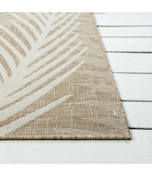 LR Home Captiva Beige CAPTI 5ft. x 7ft. Rectangle Rug