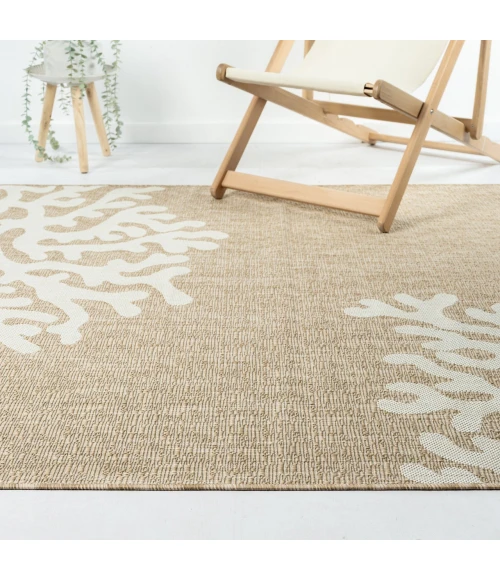 LR Home Captiva Beige CAPTI 5ft. x 7ft. Rectangle Rug