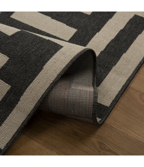 LR Home Mapa Black MAPAC 2ft. x 3ft. Rectangle Rug