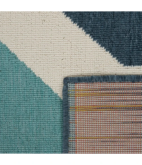 LR Home Mapa White MAPAC 2ft. x 3ft. Rectangle Rug