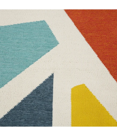 LR Home Mapa White MAPAC 2ft. x 3ft. Rectangle Rug