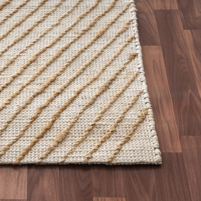 LR Home Mesa White MESAA 10ft. x 14ft. Rectangle Rug