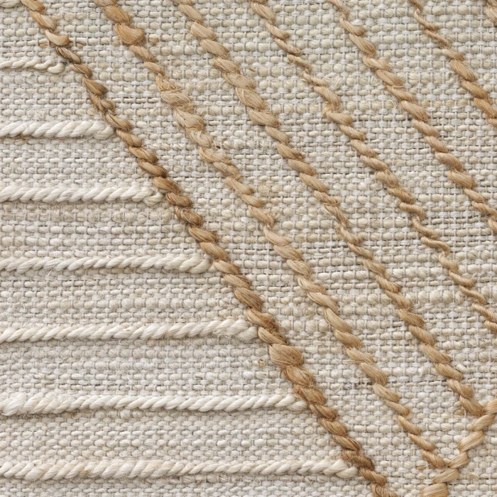 LR Home Mesa White MESAA 10ft. x 14ft. Rectangle Rug