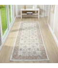 LR Home Miranda Cream MIRAN 2ft.7in. x 7ft.10in. Runner Rug