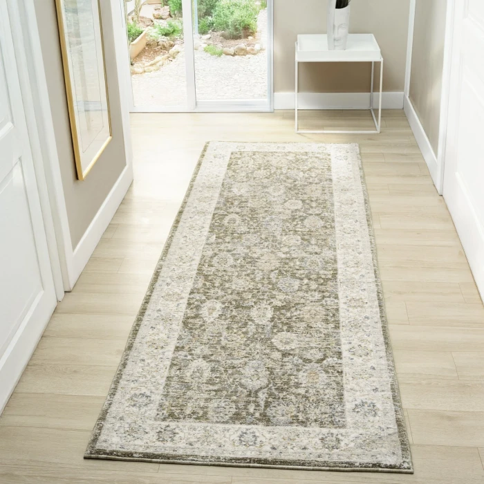 Rugs Town Green MIRAN 2ft.7in. x 7ft.10in. Runner Rug