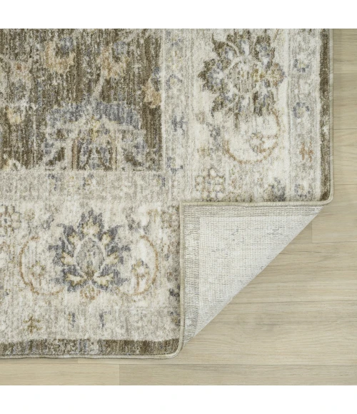 LR Home Miranda Green MIRAN 2ft.7in. x 7ft.10in. Runner Rug