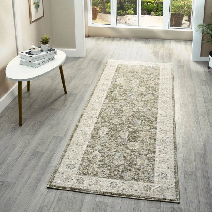 Rugs Town Green MIRAN 2ft.7in. x 7ft.10in. Runner Rug