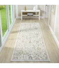 LR Home Miranda Cream MIRAN 2ft.7in. x 7ft.10in. Runner Rug