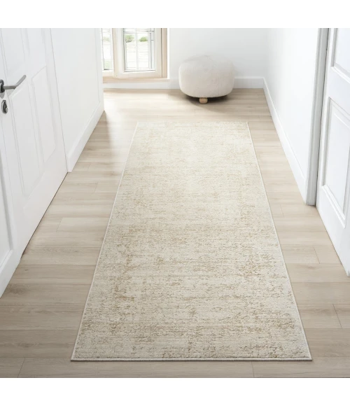 LR Home Monaco Ivory MONAC 2ft.7in. x 7ft.10in. Runner Rug