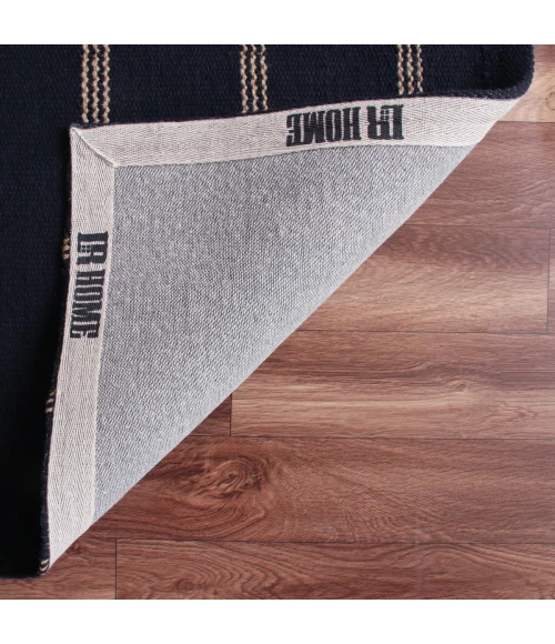 LR Home Hampton Black/Tan 03395 7 ft. 9 in. X 9 ft. 9 in. Rect. Rug