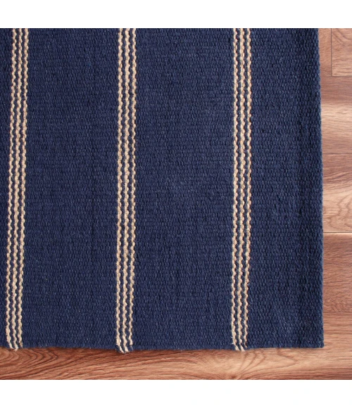 LR Home Hampton Navy Blue/Tan 03396 7 ft. 9 in. X 9 ft. 9 in. Rect. Rug
