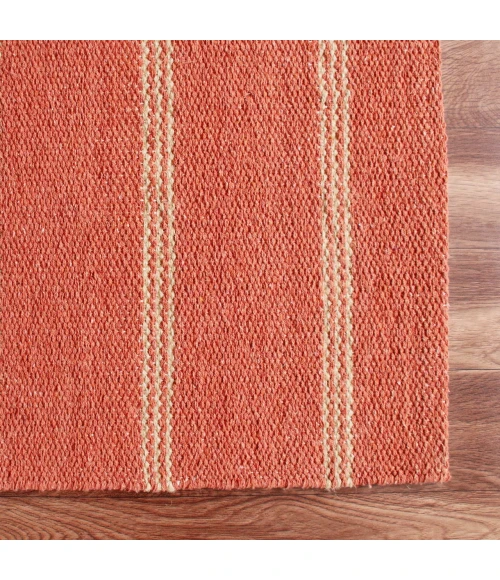 LR Home Hampton Red NATUR 2ft. x 3ft. Rectangle Rug