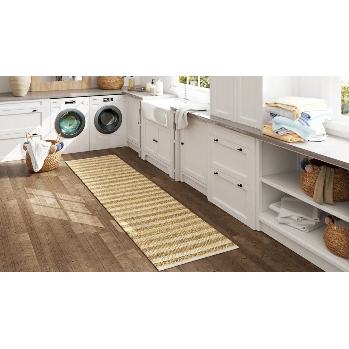 LR Home Natural Fiber White/Natural 82489 2 ft. 6 in. X 7 ft. 9 in. Rect. Rug