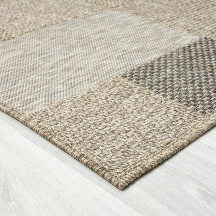 LR Home Oslo 82114 Tan/ Brown 5'0" X 7'0 Rect. Rug