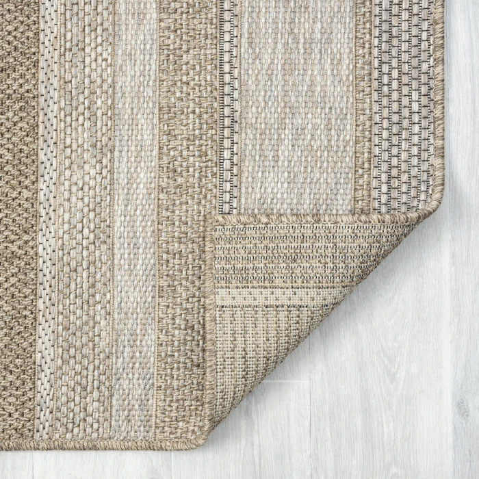 LR Home Oslo 82115 Tan/ Cream 5'0" X 7'0 Rect. Rug