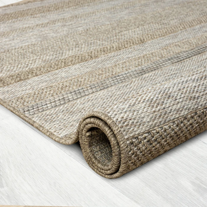 LR Home Oslo 82115 Tan/ Cream 5'0" X 7'0 Rect. Rug