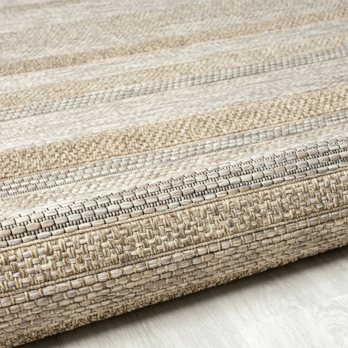 LR Home Oslo 82115 Tan/ Cream 5'0" X 7'0 Rect. Rug