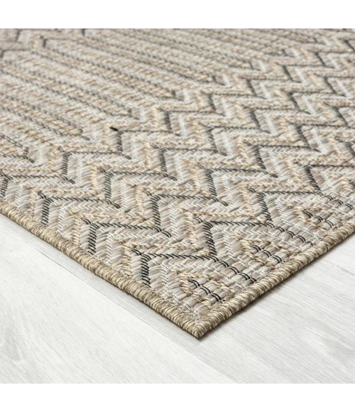 LR Home Oslo 82117 Beige/ Brown 5'0" X 7'0 Rect. Rug