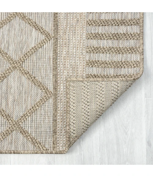 LR Home Oslo 82118 Tan/ Cream 7'-10" X 9'-6 Rect. Rug