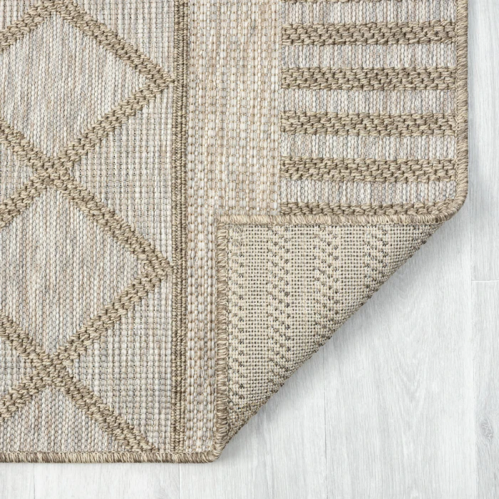 LR Home Oslo 82118 Tan/ Cream 5'0" X 7'0 Rect. Rug