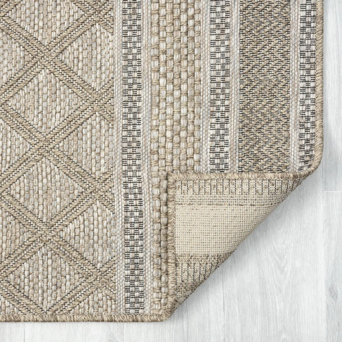 LR Home Oslo 82119 Tan/ Cream 5'0" X 7'0 Rect. Rug
