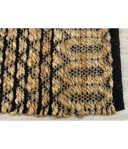 LR Home LR AREA RUG 99641 Jet Black 5'0" X 7'0 Rect. Rug