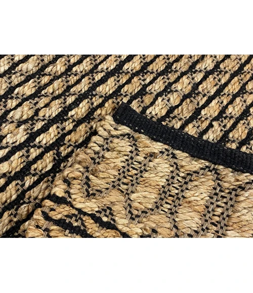 LR Home LR AREA RUG 99641 Jet Black 5'0" X 7'0 Rect. Rug