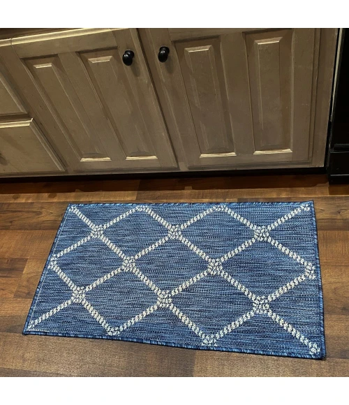 LR Home SEASIDE 81875 Azure/ White 1'10" X 3'0 Rect. Rug