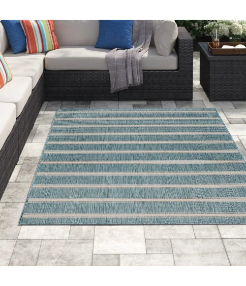 LR Home Seaside Blue SEADE 5ft.3in. x 7ft. Rectangle Rug