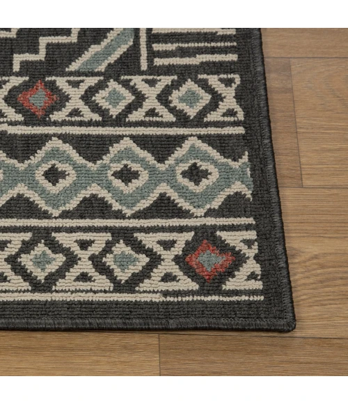 LR Home Tribu Black TRIBU 5ft. x 7ft. Rectangle Rug